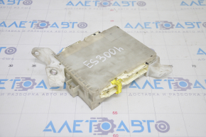 Lexus ES300h underdash fuse box 13-18 w/o MPX
