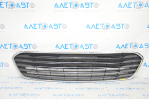 Lower grille of the front bumper Toyota Avalon 13-15 prerest, chrome, broken honeycombs, crack on chrome, sand, pressed