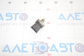 Fuel pressure sensor Lincoln MKC 15- on the fuel rail