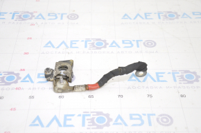 Positive terminal of battery Lincoln MKC 15-