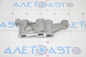 Engine mount bracket right upper Toyota Avalon 13-18 2.5 hybrid