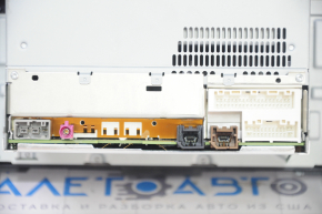 Nissan Rogue 17 Radio Tape Recorder - Scratches