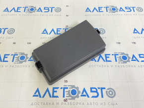 VW Jetta 19- underhood fuse box cover