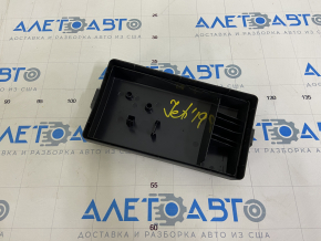 VW Jetta 19- underhood fuse box cover