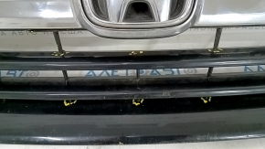 Radiator grill assembly Honda CRV 17-19 with badge, honeycomb fractures, broken fasteners, cracks, sand