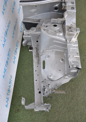 Quarter front left Nissan Rogue 14-20 silver, poke