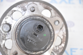 Rear left hub for Toyota Avalon 13-18