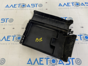Cover of the fuse box under the hood VW Passat b8 16-19 USA