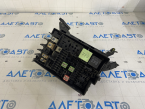 Underhood fuse box VW Jetta 11-18 USA 1.4 broken mount, no cover