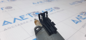 Motor for adjusting the lower cushion of the driver's seat VW Passat b7 12-15 USA without shaft