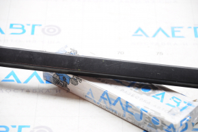 Windshield molding left Acura MDX 14-16 broken crepe, scratches