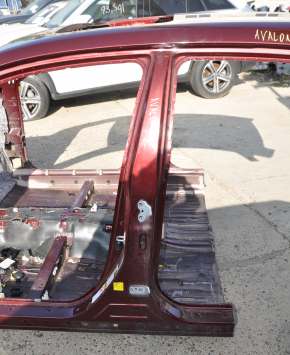 Body pillar central left Toyota Avalon 13-18 on the body
