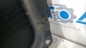 Front left fender liner Jeep Cherokee KL 19 - tear