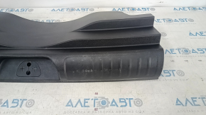 Jeep Cherokee KL 19 trunk opening trim - black, scratches