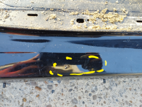Body pillar central right Porsche Cayenne 958 11-14 on the body, bumps