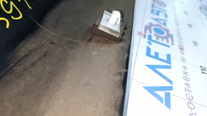 Left threshold Kia Niro 17-22 HEV, PHEV structure, broken fastener, scratches