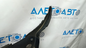 Wiper grille plastic Dodge Challenger 09 - seal dried out, fastener broken