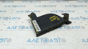 Lower grille radiator deflector front bumper left Dodge Challenger 15-19 rest, missing fragment