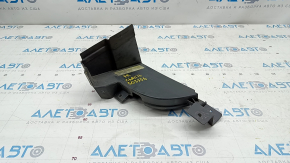 Lower grille radiator deflector front bumper right Dodge Challenger 15-19 rest, missing fragment
