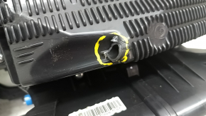 The heater body is bare Kia Niro 17-19 HEV, PHEV for blowing the rear row, the spout is broken, the damper seal is torn