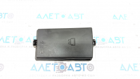 Cover of the fuse box under the hood Audi A3 8V 15-20