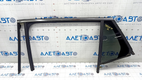 Rear left glass seal with triangle glass GMC Terrain 18- with chrome molding