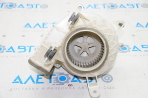 Toyota Prius V 12 VVB Fan - Broken Chip