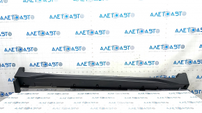 Right threshold Nissan Rogue 17 - structure, scratches, tear, abrasion