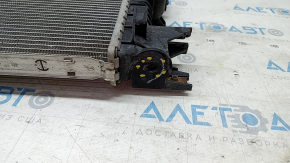 Radiator cooling water Ford C-max MK2 13-18 broken lower mounts