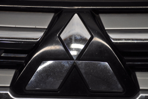 Radiator grill grill Mitsubishi Outlander 16-21 rest, sand, pokes
