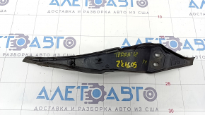 Right wiper grille seal GMC Terrain 18 - torn, broken mount