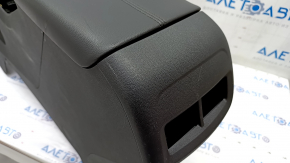 Console center armrest and cup holders GMC Terrain 18 - black leather, under the air duct, scratches, bumps on chrome, peeling coating