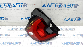 Light outer wing left GMC Terrain 18-21 halogen, scratch