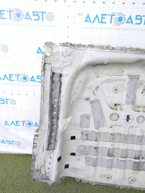 Audi A3 8V 15-20 4d FWD trunk trough white dented, tears