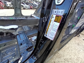 Body pillar central left Audi Q5 80A 18-24 on the body, bumpers