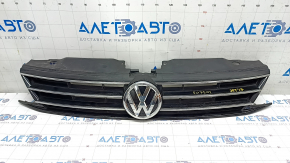Radiator grill grill VW Jetta 15-18 USA with badge, peeling varnish