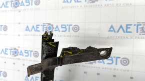 Front bumper mount central VW Jetta 15-18 USA broken mount, missing fragment