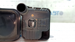Canister with carbon absorber bare Lexus ES300h 13-18 broken bolt