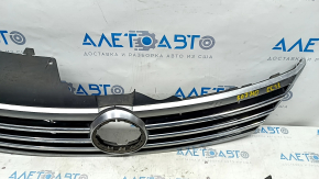 Radiator grill VW CC 13-17 rest, chrome swelled, broken fasteners, broken, sand