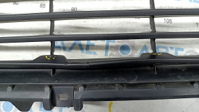 Lower grille of the front bumper Lexus ES300h 13-15 pre-rest, deformed honeycombs, broken honeycombs, pressed