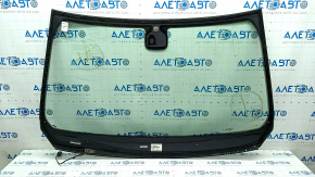 Jeep Cherokee KL 19 windshield - heated, chips