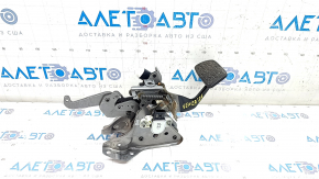 Brake pedal Toyota Venza 21-
