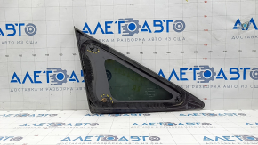 Window blind glass rear right Toyota Venza 21 - chrome, broken guides, scratches