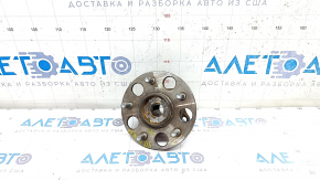 Rear left hub Toyota Venza 21- AWD