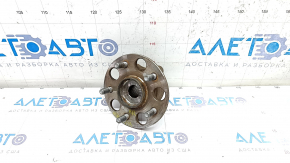 Rear right hub Toyota Venza 21- AWD