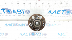 Rear right hub Toyota Venza 21- AWD