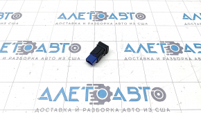 Toyota Venza 21 trunk release button - internal