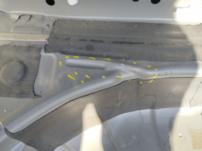 Trunk trough Toyota Venza 21 - on the body, dented