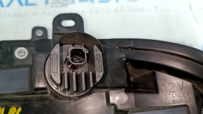 Rear bumper light left Toyota Venza 21 - broken fasteners