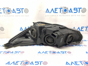Headlight front right bare Ford Focus mk3 15-18 rest halogen, light, cobweb, for polishing, broken cap, broken mount